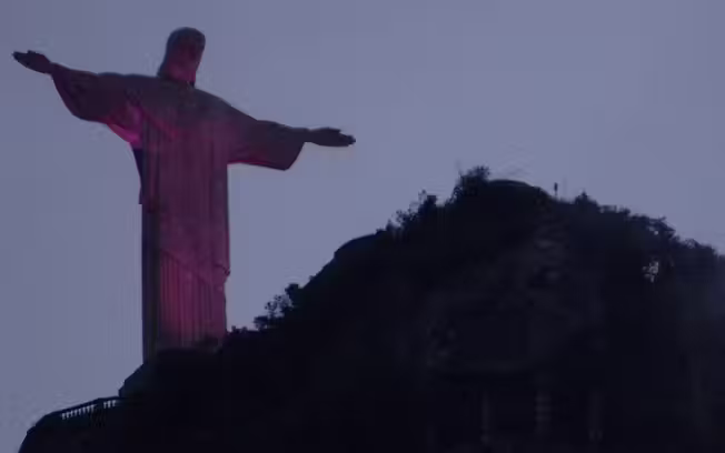Cristo_lilas