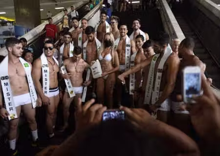 Sarados protestando contra aumento da gasolina - Foto: Correio Braziliense