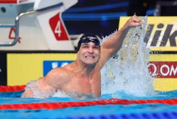 Nicholas Santos conquistou o tricampeonato inédito e sua 11ª medalha em Mundiais - Foto: Divulgação / FINA