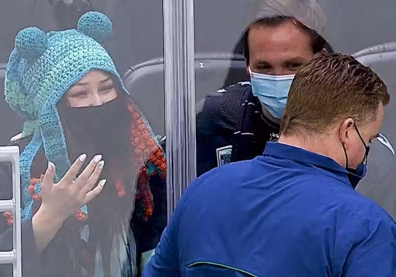 Nadia alertou o técnico do time adversário sobre pinta cancerígena e ficou surpresa com bolsa de medicina em agradecimento Foto: Divulgação