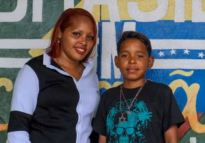 Mãe e filho se reencontram após 2 anos com ajuda de ONG - Foto: Divulgação