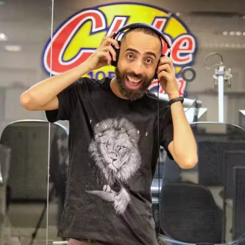 Thiago Santé, diz que o rádio nunca esteve tão presente em nossas vidas como hoje- Foto: reprodução Instagram @thiagosante