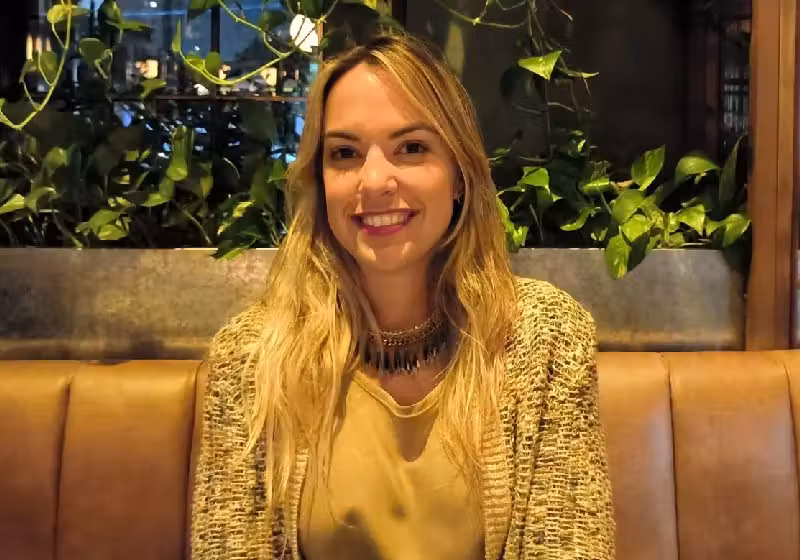 A Tatiana Faro foi chamada de ‘louca’ por largar o emprego em um grande escritório de advocacia para empreender com despedidas de solteira - Foto: divulgação