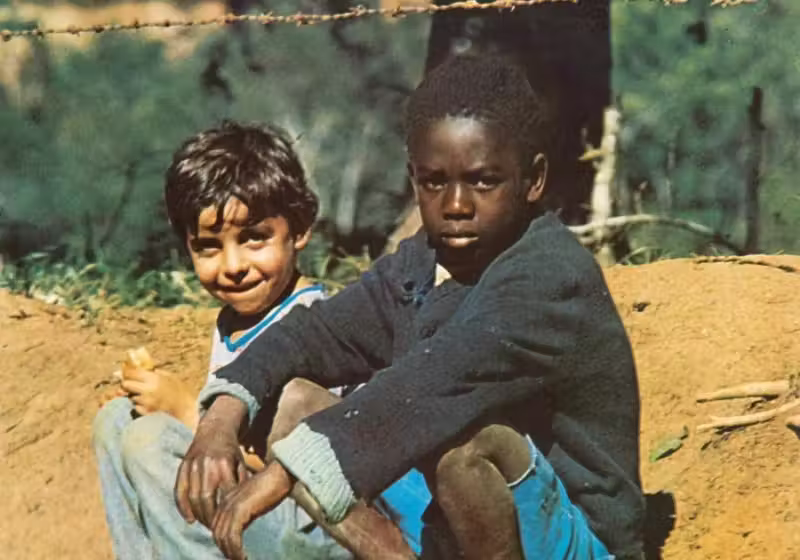 No ranking internacional dos melhores álbuns, Clube da Esquina foi o melhor álbum brasileiro, em 9º lugar no top 10. - Foto: Carlos da Silva Assunção Filho e Ronaldo Bastos.