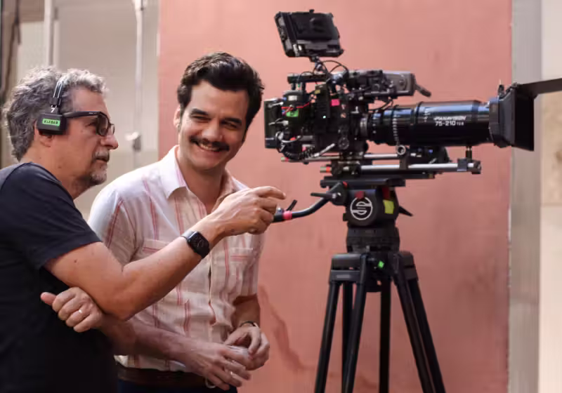 Wagner Moura gravou um vídeo para agradecer pelo prêmio de Melhor Ator em Cannes, pelo Filme O Agente Secreto, e foi aplaudido nas redes sociais por fãs, artistas e autoridades. - Foto: Divulgação