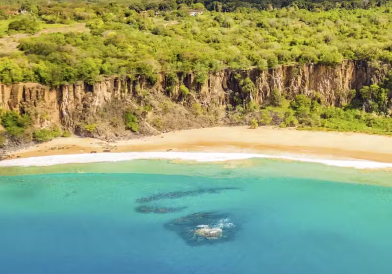 No ranking das 50 praias mais bonitas do mundo, o Brasil conseguiu duas colocações! - Foto Praia do Sancho, Fernando de Noronha/The World's 50 Best Beaches