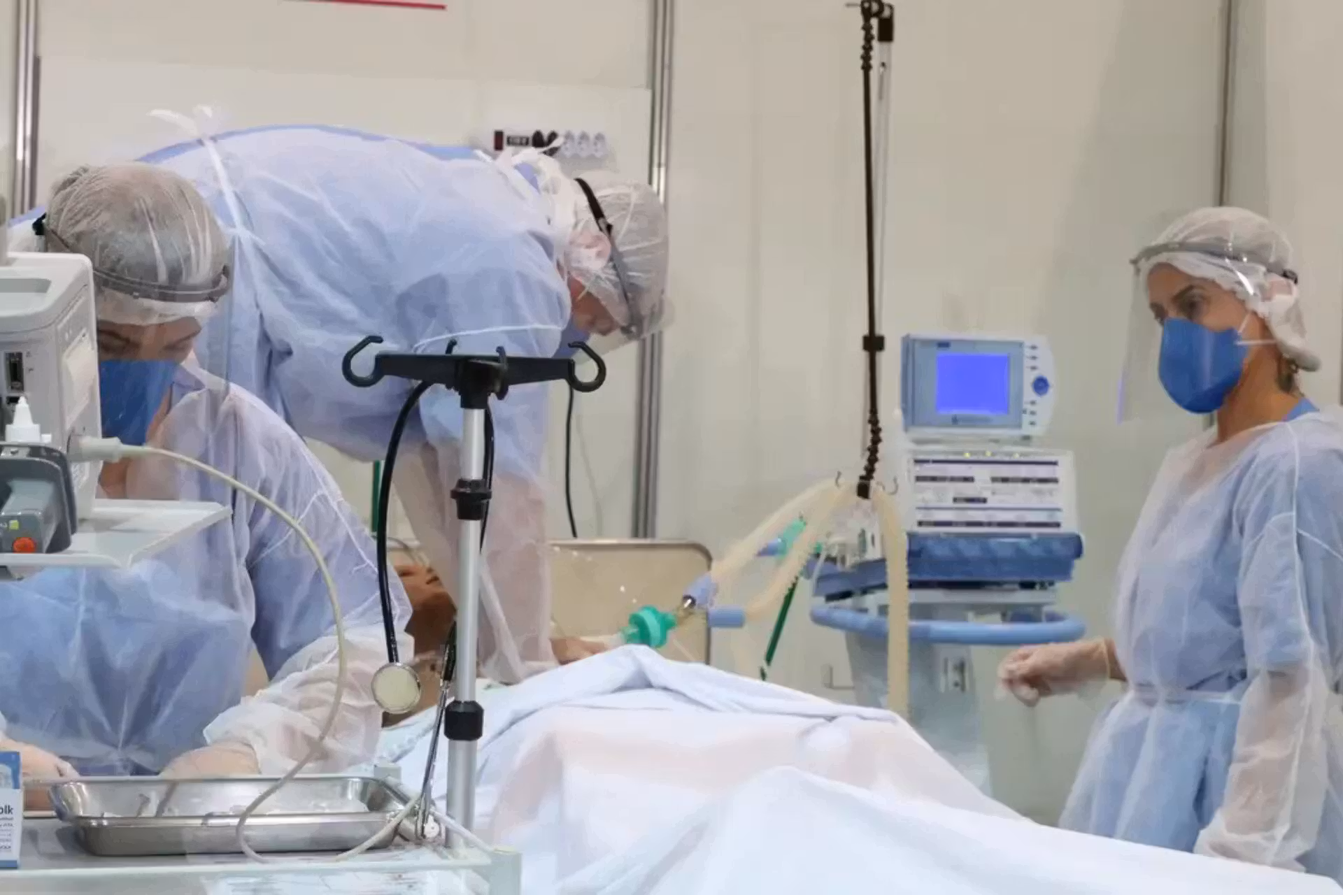 O atendimento de pacientes do SUS por hospitais particulares e planos de saúde começa a partir de agosto. - Foto: Rovena Rosa/Agência Brasil