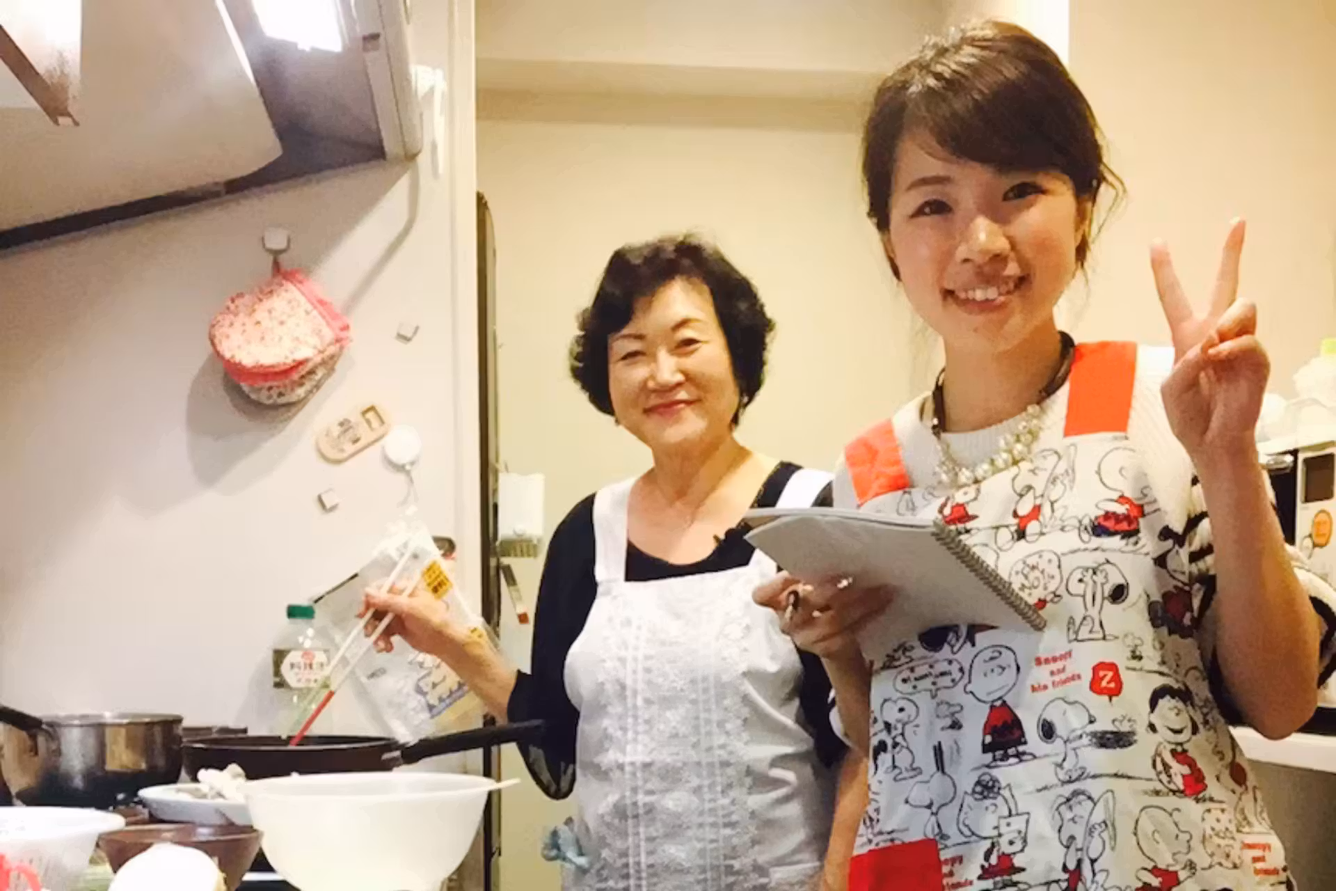 As vovós de alguel são contratadas para fazer comidinhas saborosas e ganham 300 reais por hora, no Japão. - Foto: Client Partners
