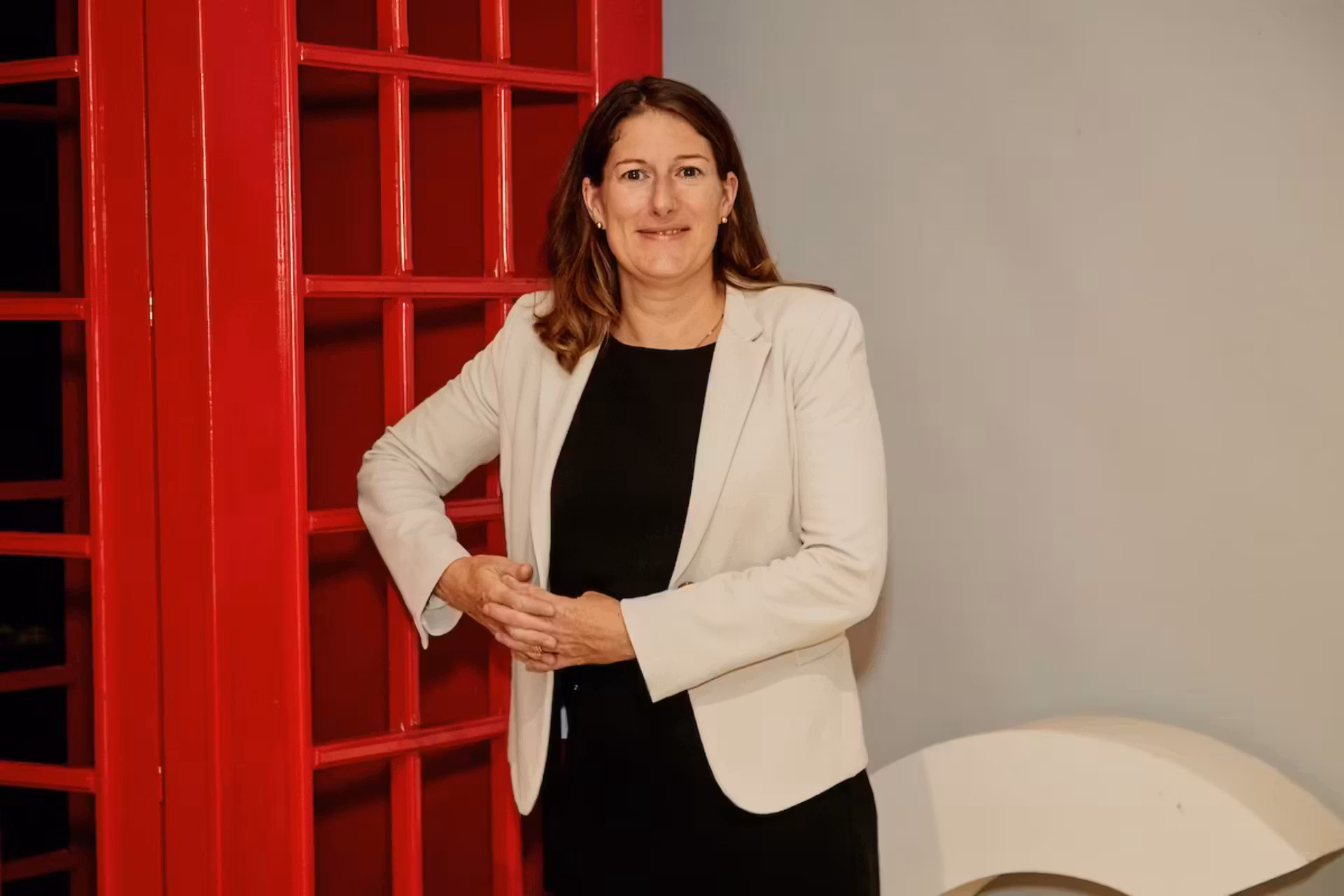 Foi um transplante feito pelo SUS que salvou a vida da embaixadora britânica. E ela agradeceu. - Foto: Pedro Iff/Metrópoles