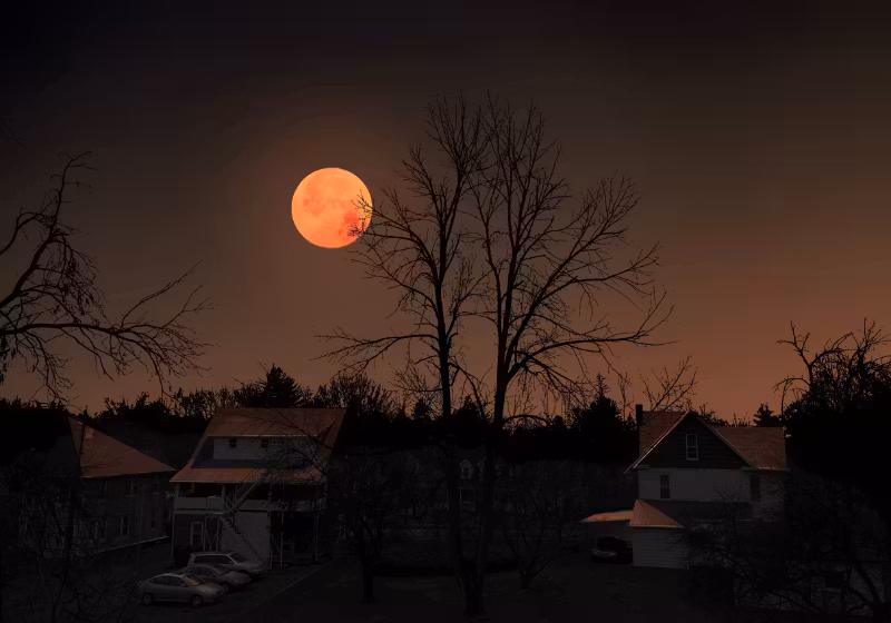 Os brasileiros poderão assistir ao eclipse parcial solar no dia 21 de setembro, mas apenas pela internet dessa vez. -- Foto: Canva