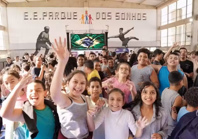 Um colégio estadual de Cubatão (SP), que era chamado como “Parque dos Pesadelos”, deu uma virada na educação e ganhou prêmio de Melhor Escola do Mundo. - Foto: Divulgação/Seduc SP