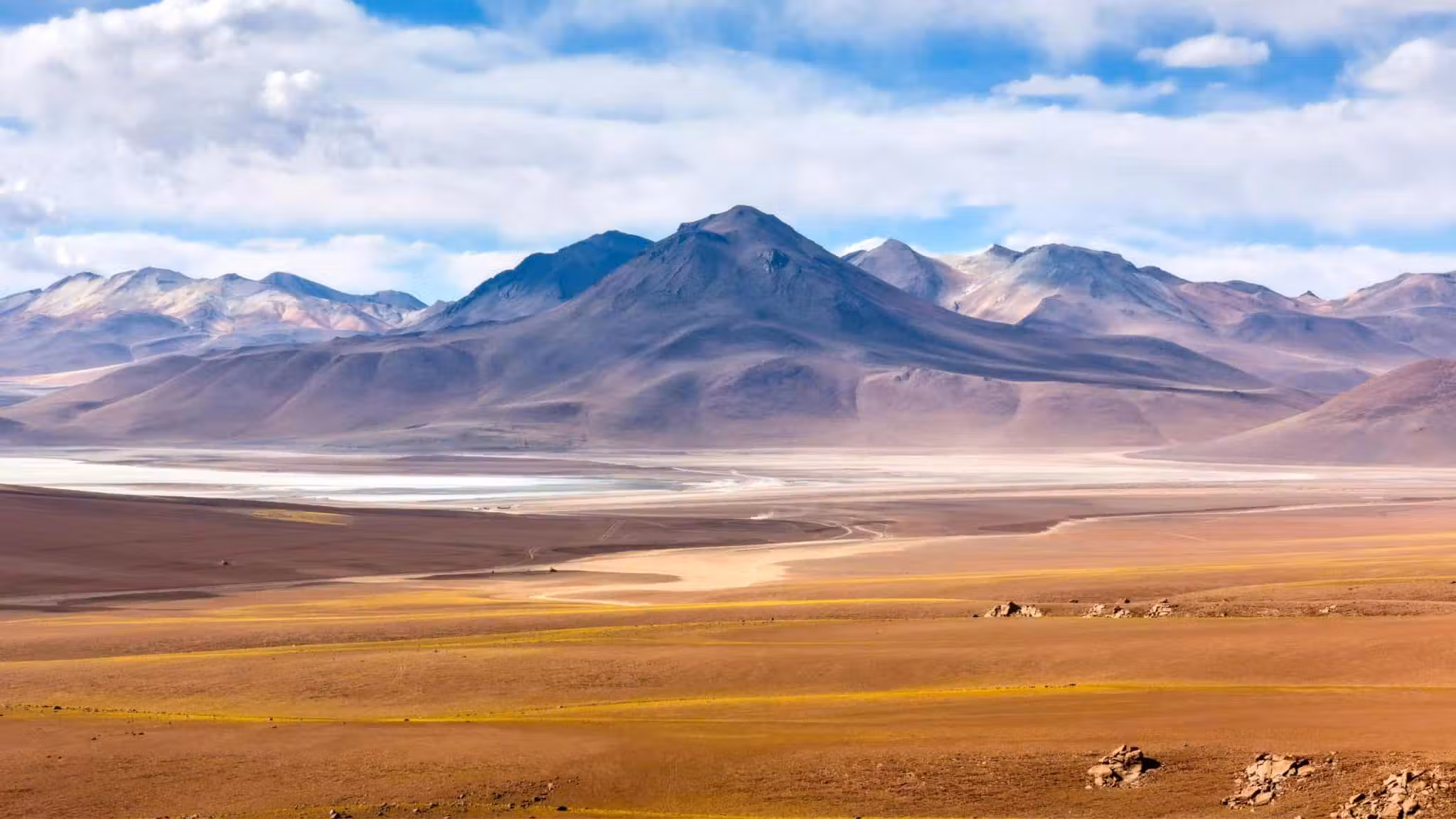 Imagem comum do deserto do Atacama, antes da chuva. - Foto: arquivo
