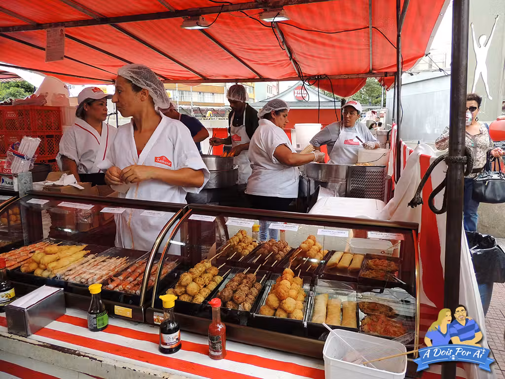 A feira da Liberdade tem comidas típicas, preços justos e atendimento com gentileza e educação. - Foto: divulgação