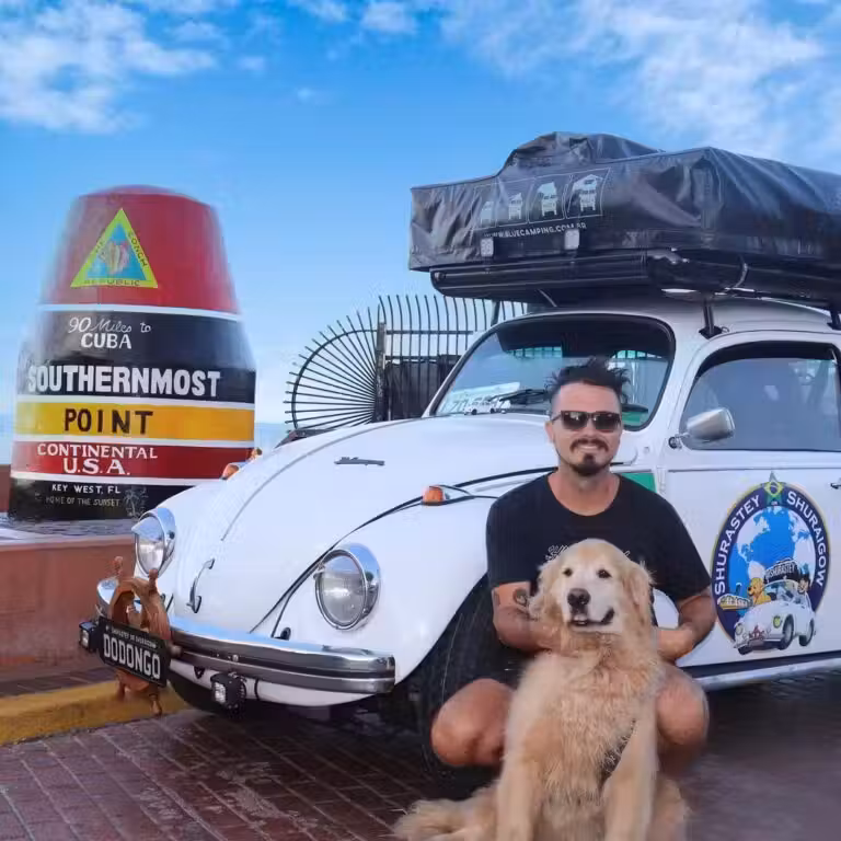 Clique que eternizou Jesse, Shurastey e o fusca Dodongo. - Foto: reprodução/redes sociais