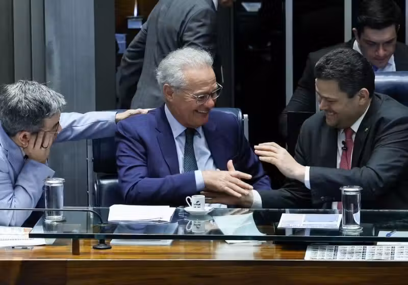O Senado aprovou por unanimidade o fim do Imposto de Renda para quem ganha até R$ 5 mil. O presidente Lula agradeceu. - Foto: Lula Marques/Agência Brasil