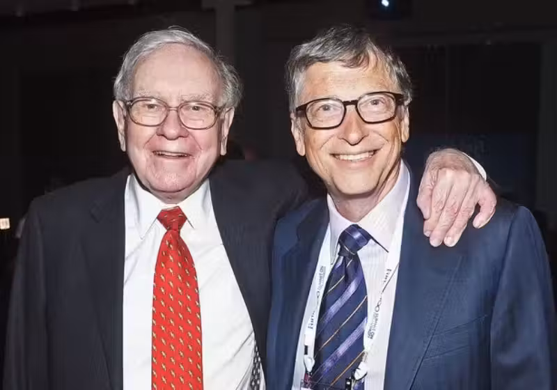 Warren Buffett e Bill Gates estão no topo do ranking dos bilionários mais generosos. Juntos, doaram quase US$ 50 bilhões.- Foto: Dimitrios Kambouris/Getty Images