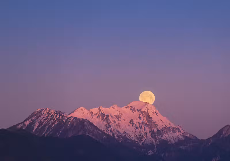 Novembro terá chuva de estrelas cadentes, Superlua e uma micro lua - Foto: Canva