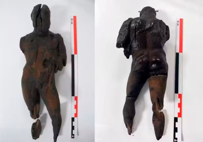 A estátua de Hércules foi encontrada enterrada em um local onde serãos construídos imóveis sociais - Foto: La voz de Ibiza