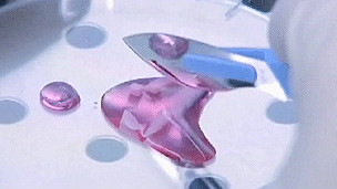 110928084223_knee_cells_304x171_bbc_nocredit