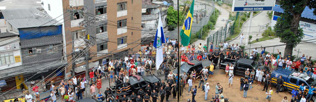 ROCINHA|gay_justice_1|mensagem|dilmaOnu|solonei