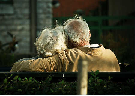 Pesquisadores testam remédio para tosse no tratamento de Parkinson . Foto: Reprodução
