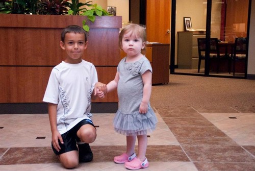 menino_doa_premio|menino_doa_premio_2