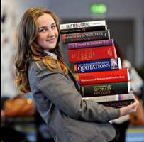 olivia-manning|QI_menina