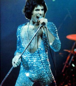 freddie-mercury-glam-style