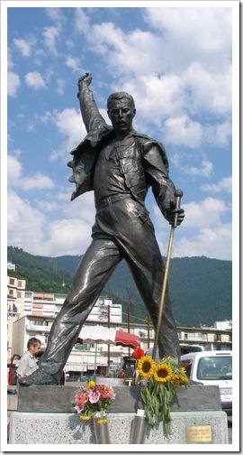 freddie-mercury_estatua