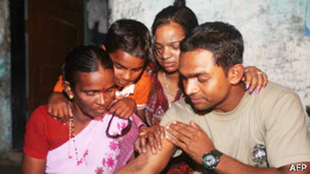 indiano_encontra_familia