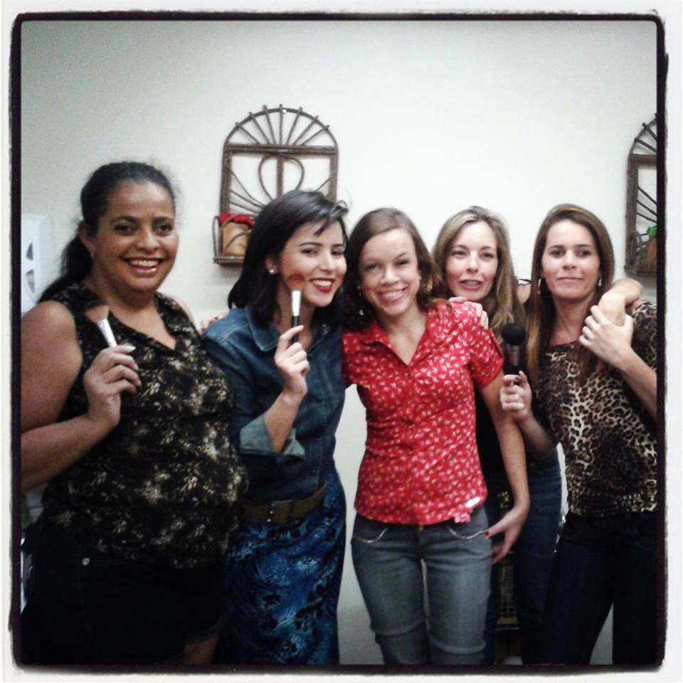 AndreaAndrade-_Curso_Automaquiagem-DVs-Setembro-2013-final