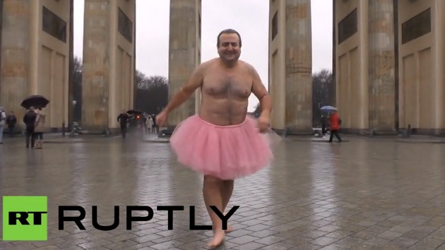 homem_saia_bailarina|homem_saia_metro