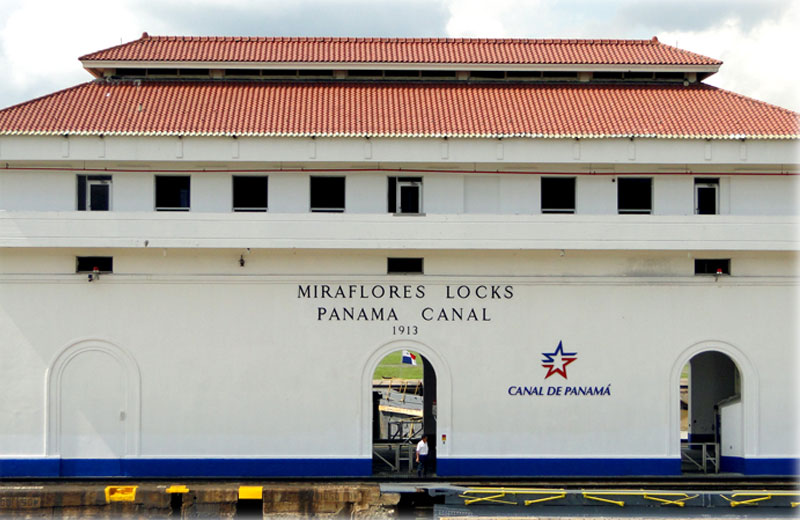 canal-panama-close-2