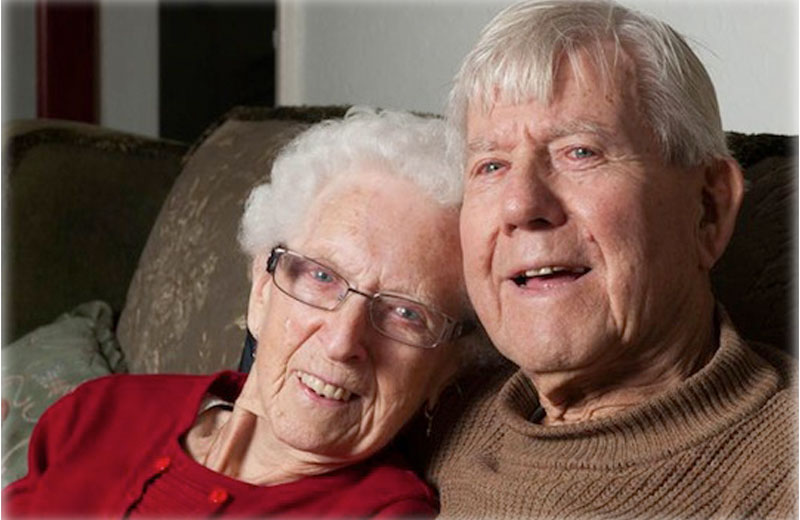 Annette e Bob - Foto: reprodução / Jessica Phelps/The Advocate