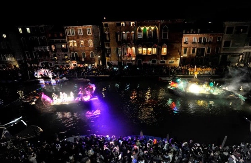 Festa Veneziana na água