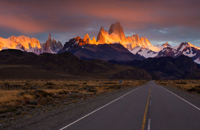 Foto: Santiago/Chile /Gettyimages|Pacific Coast Highway/Gettyimages|Foto: Rio-Santos/Brasil/Pulsar Images||Foto: Provença/França/Gettyimages
