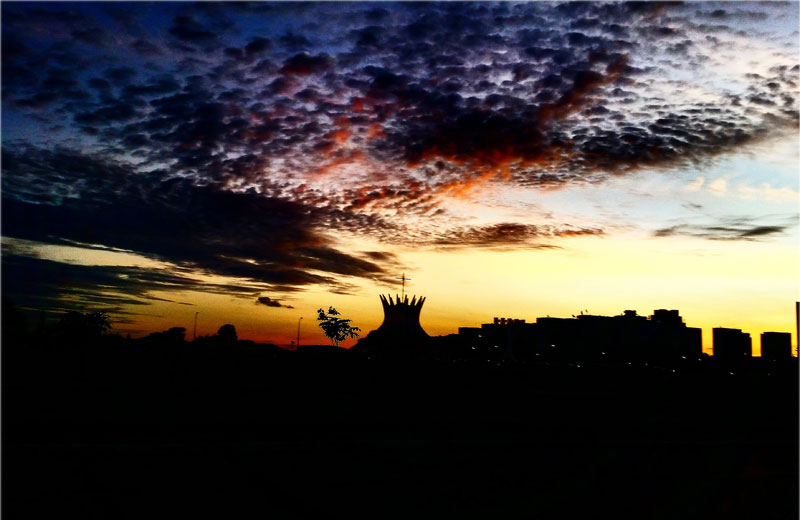 O céu e a Catedral - Foto: Daniel Zukko/MinhaBrasilia