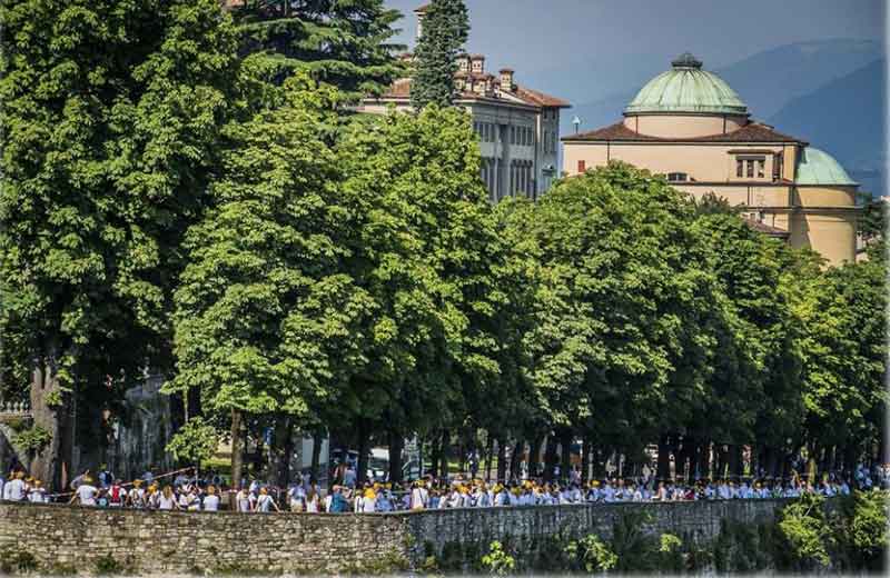 Fotos: bergamo.corriere.it e Cris Aura.