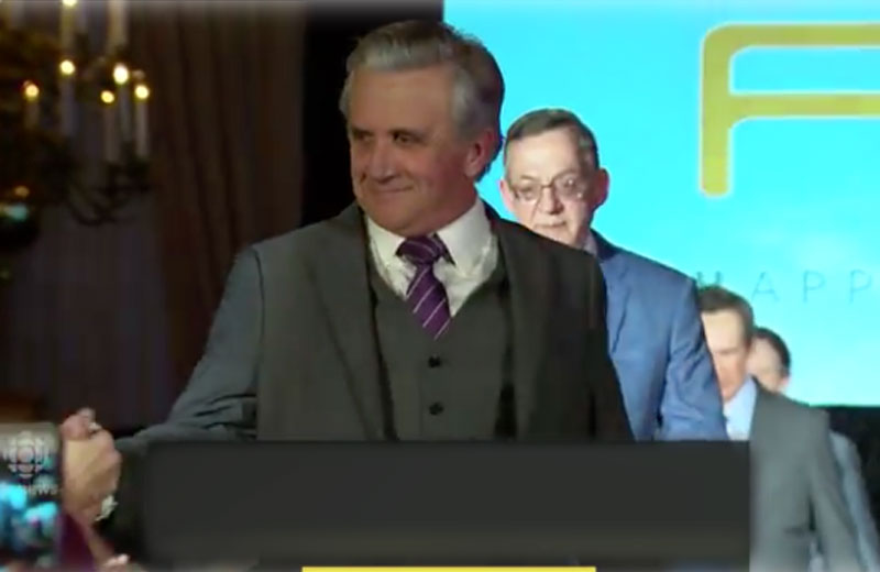 Foto: reprodução / CBCNews|s Ashley Tokaruk e Madelaine Lapointe - Foto: reprodução / Twitter