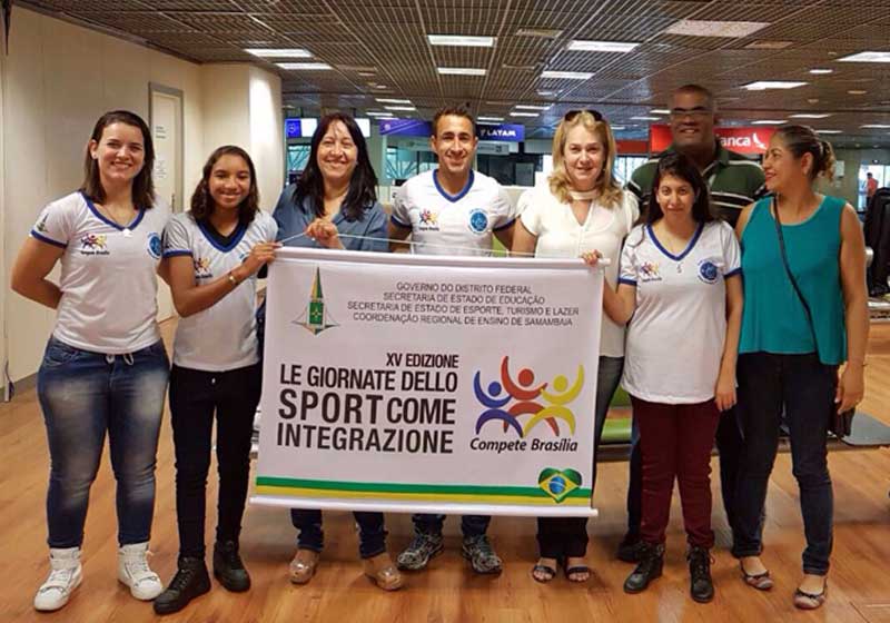 Delegação embarcando para Itália - Foto: divulgação|