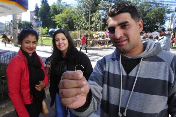 A devolução da aliança - Foto: reprodução / Gabriel Haesbaert / NewCo DSM