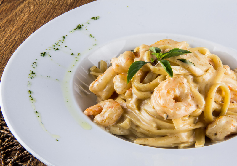 Fettuccine com camarões Foto: Divulgação|Nhoque Foto: Divulgação