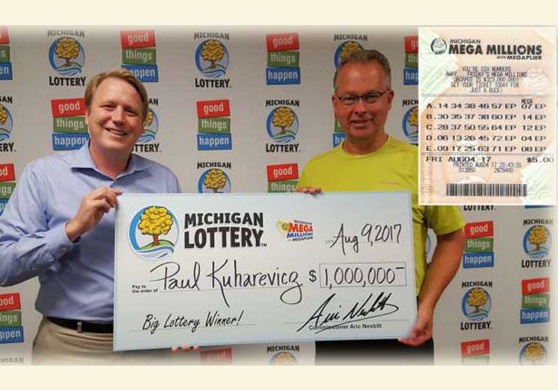 Paul Kuharevicz (dir) - Foto: CBS Interactive Inc