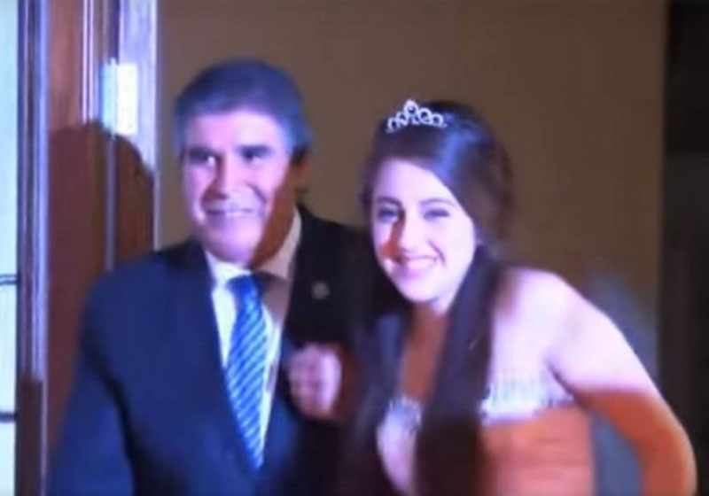 Enrique e Abril - Foto: reprodução / Youtube