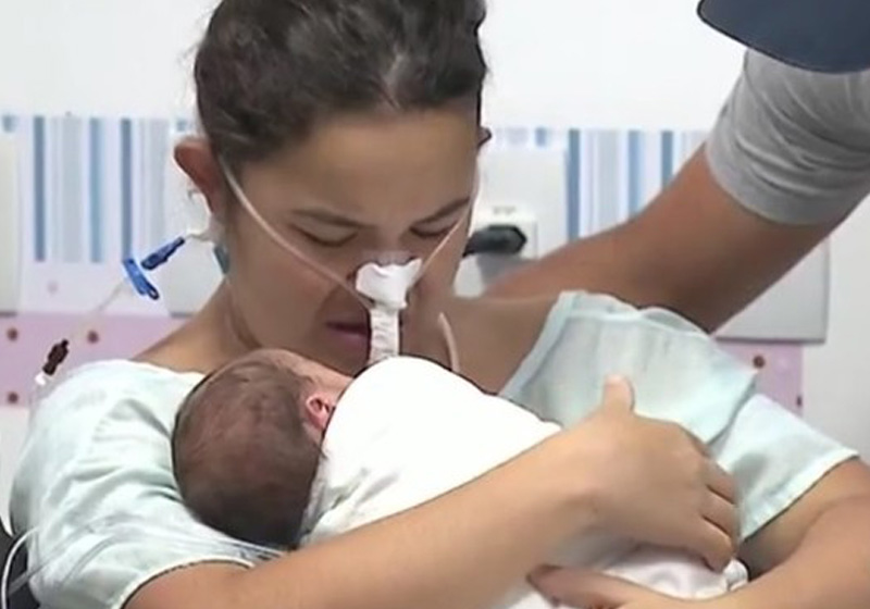 Angela Primachenko e a filha - Foto: reprodução / Instagram