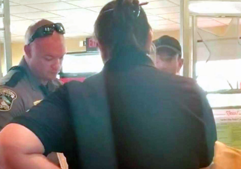 Foto: reprodução / Facebook Victoria Summer