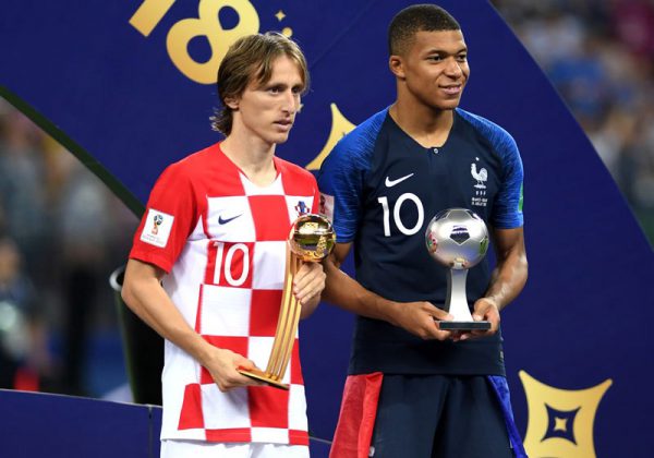 Mbappé e Modric - Foto: Shaun Botterill /Getty Images