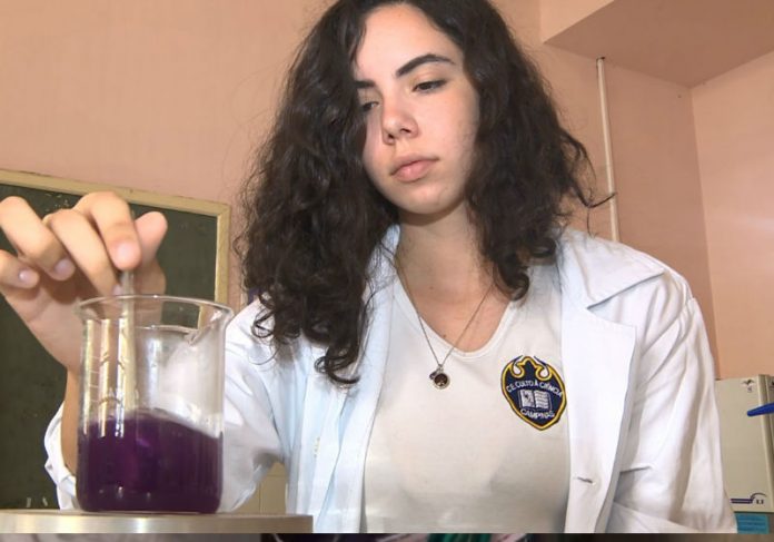 estudante_canudo|estudante_canudo2|biocanudo-01 Foto: Reprodução EPTV|Foto: Reprodução EPTV|