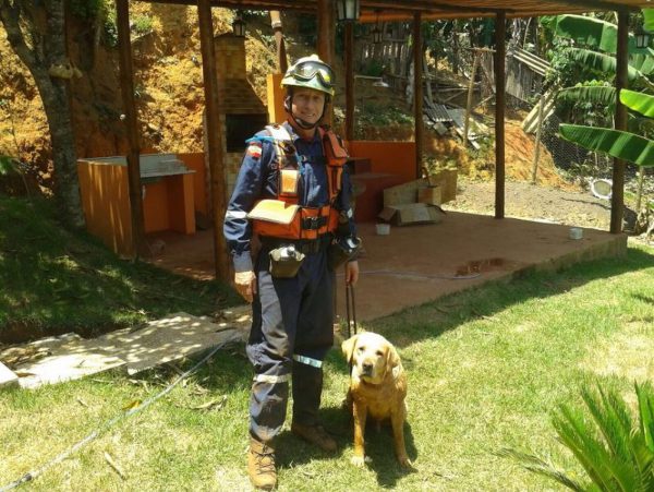 Sérgio Amorim e Ice em Mariana - Foto: CCS do Comando Geral / Divulgação 