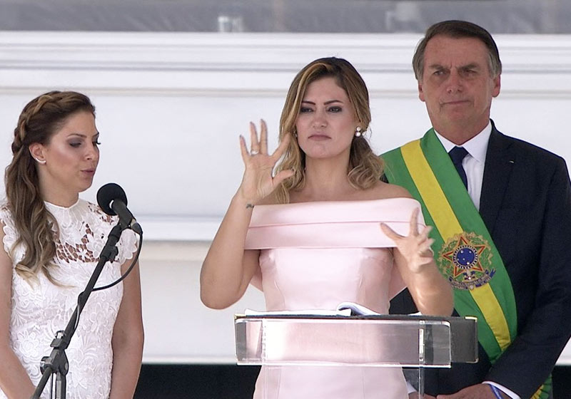 Michelle Bolsonaro - Foto: reprodução / EBC|Bolsonaro e Michelle - Foto: Daniel Ferreira / Metrópoles